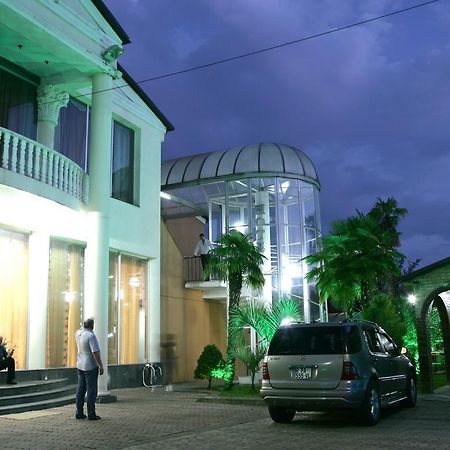 Hotel Eleon Kutaisi Exterior foto